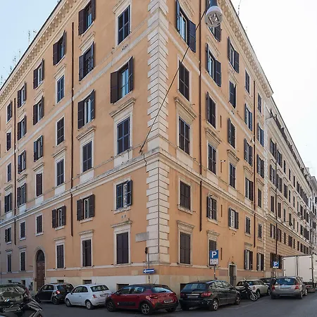 Guesthost - Scala Santa & Laterano Open Space * روما