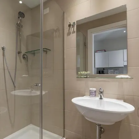 Guesthost - Scala Santa & Laterano Open Space Lägenhet