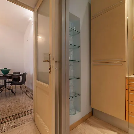 Guesthost - Scala Santa & Laterano Open Space Apartmán Řím